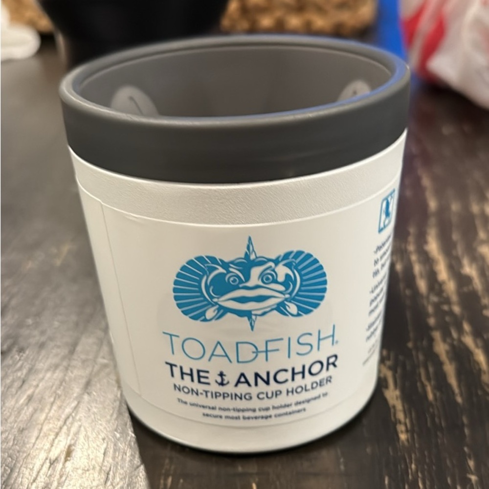 NWT Toadfish non tipping cup holder